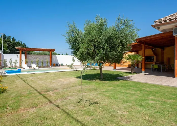 度假居 'chloe By Interhome 卡丕塔纳