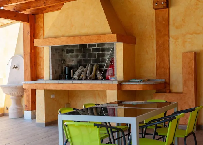 'chloe By Interhome 度假居 *